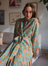 Ladda upp bild till galleriet Morgonrock Puja