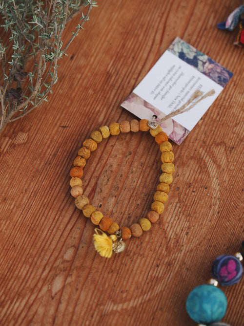 Ladda bild 1 i i galleriläge. Armband Recycle Gul