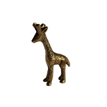 Ladda upp bild till galleriet Giraff i mässing för dekoration och för förvaring av ringar.  Storlek (i cm): 9 h.
